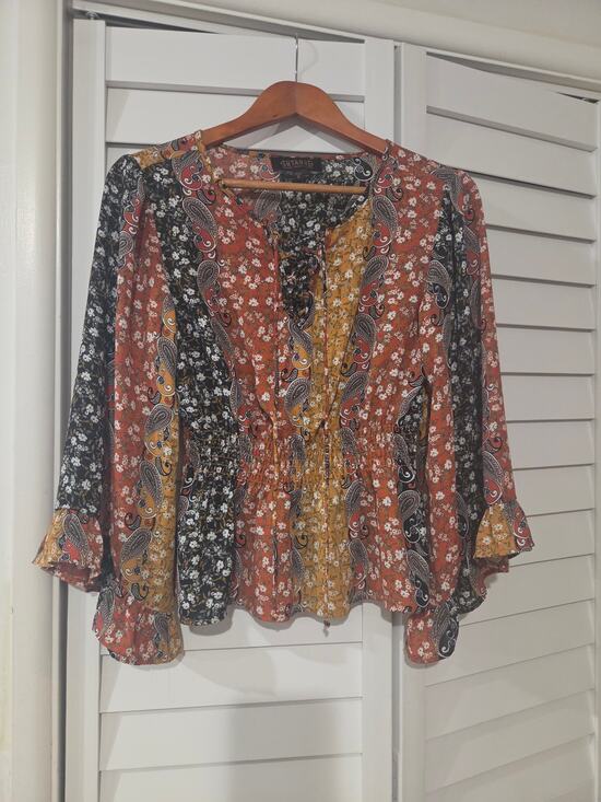 Shyanne Tops - Shyanne Blouse